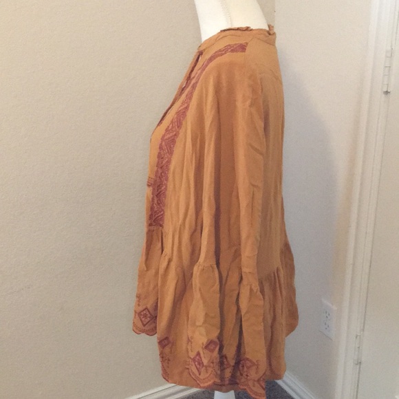 boho western style Cato top with bell sleeves - Picture 4 of 6